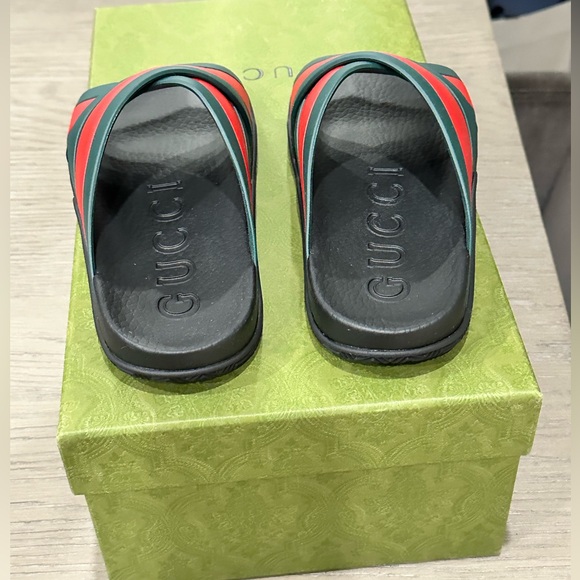 Gucci Rubber Slides - Picture 6 of 10